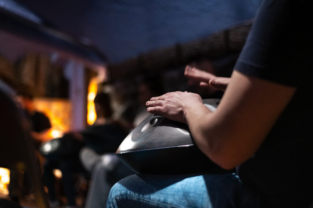 How to play the handpan - (some of) the basics in one blog post 1 DSC 0376 1